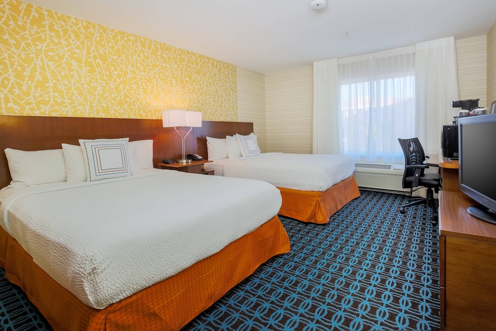 Fairfield Inn and Suites by Marriott Las Vegas South 21/57