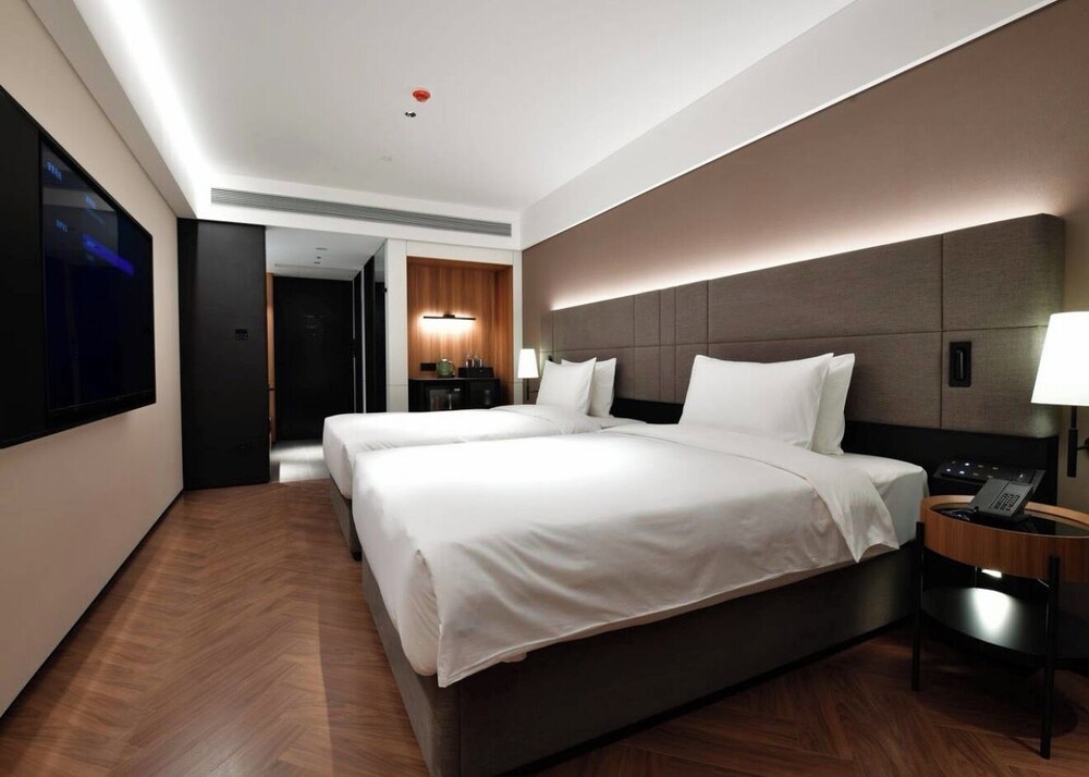 IntercityHotel Shanghai Xizang South Road 5/16
