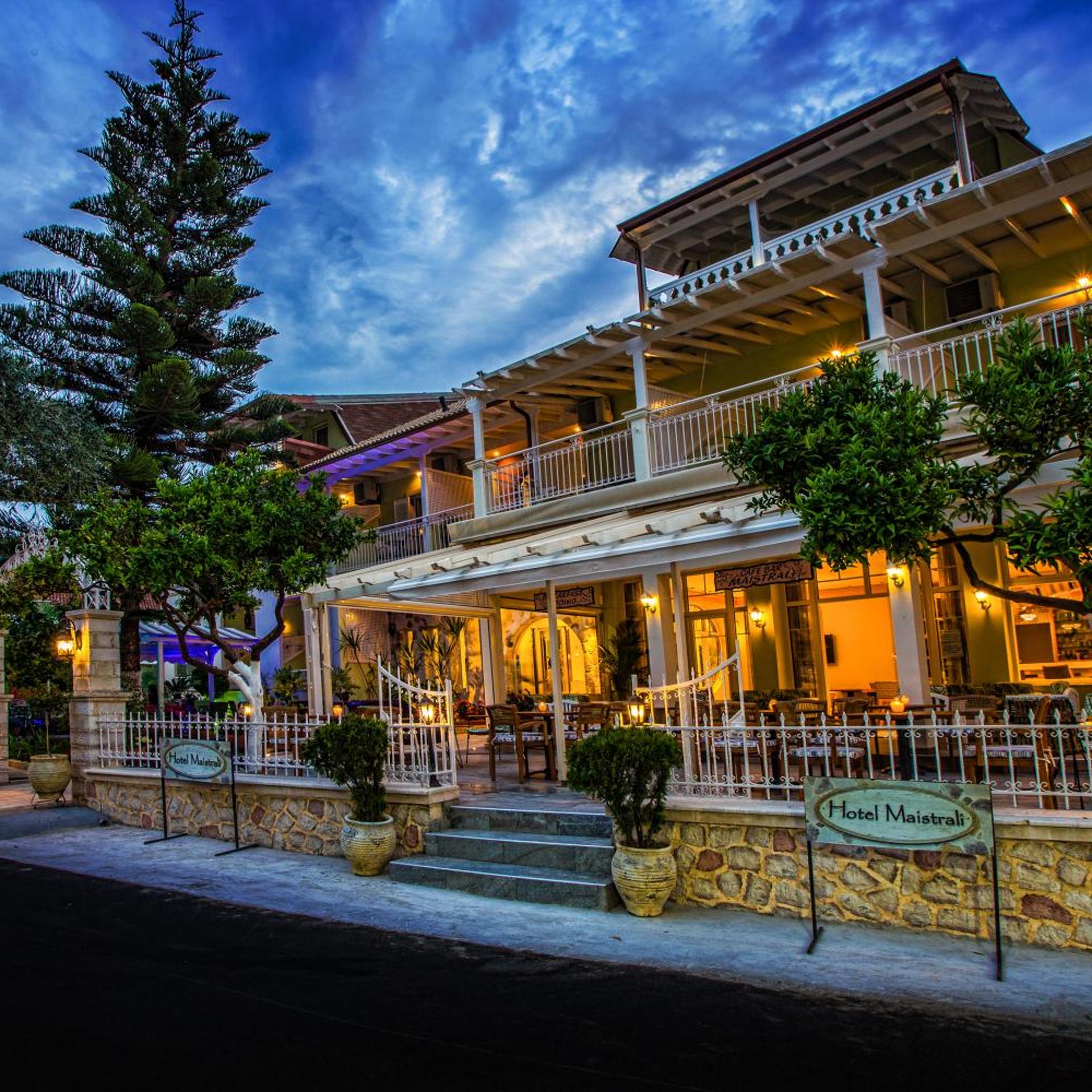Maistrali Hotel 2/52