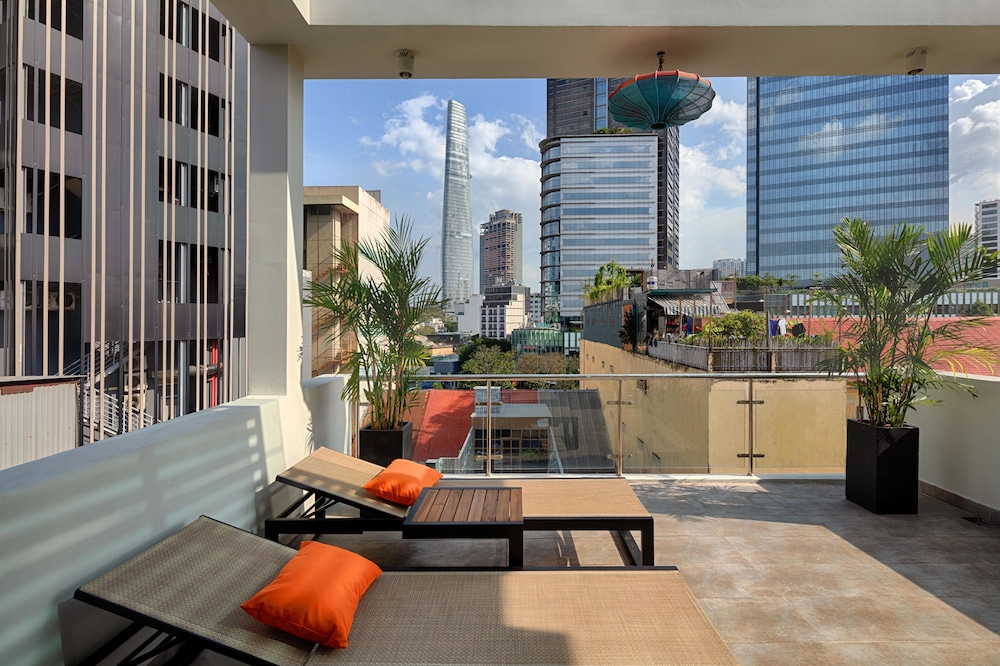 LITTLE SAIGON BOUTIQUE HOTEL 57/70