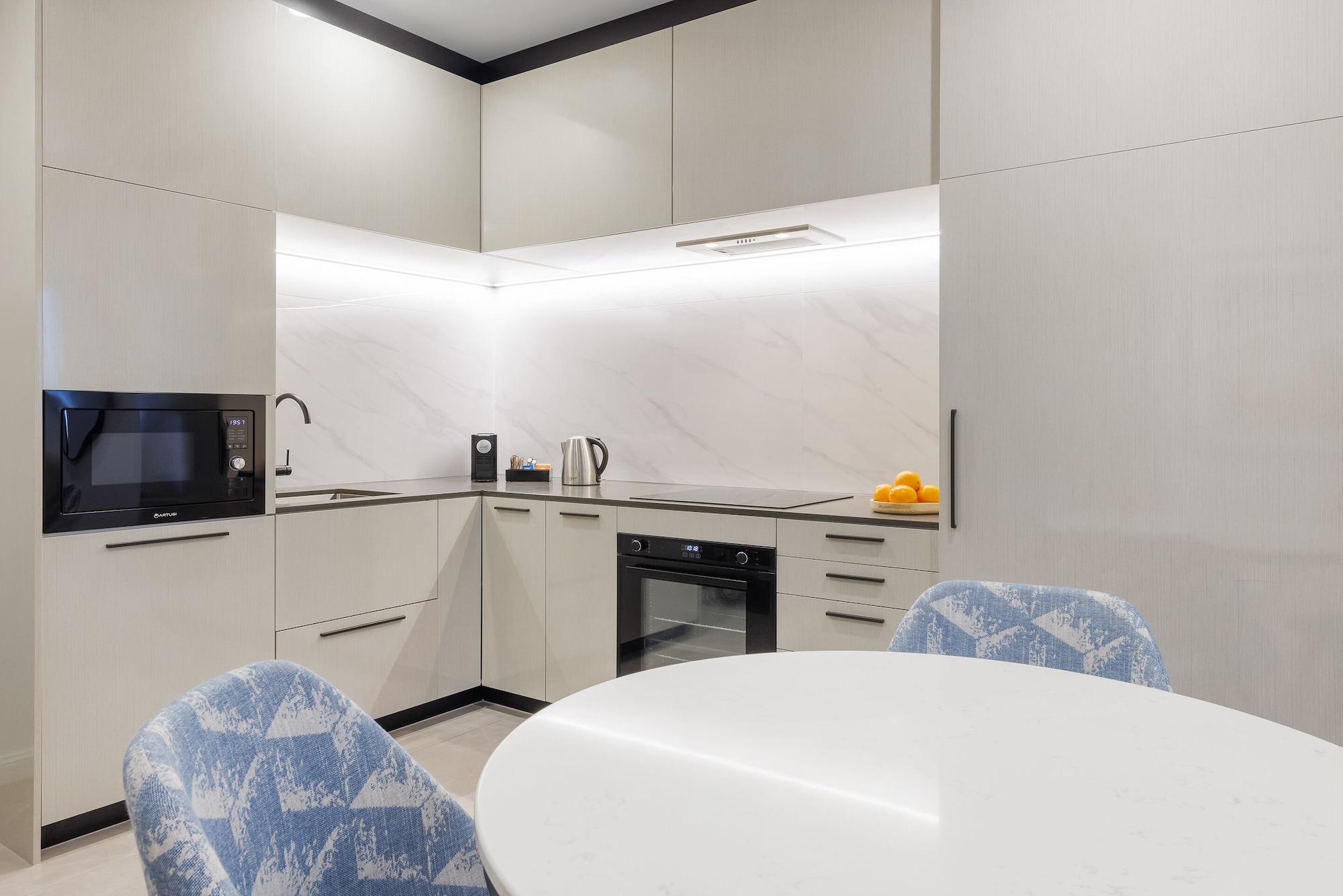 1 Bedroom, City, Suite، Meriton Suites Surfers Paradise 3/7