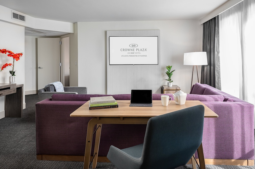 Crowne Plaza Atlanta Perimeter At Ravinia 58/78