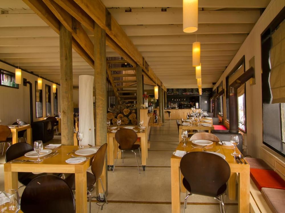 restaurant-cafeteria