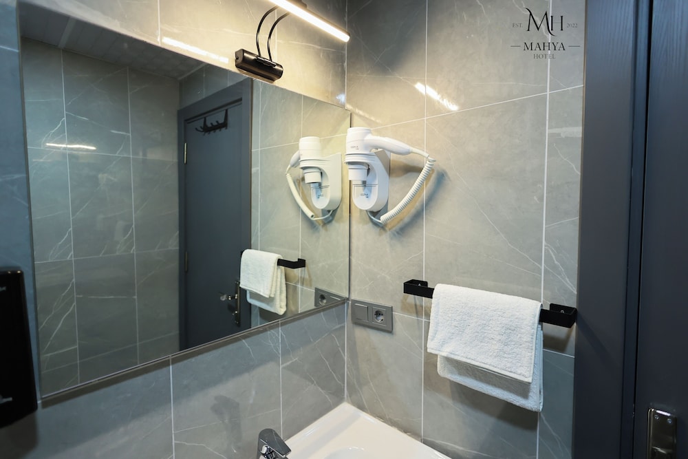 Mahya Hotel 21/25
