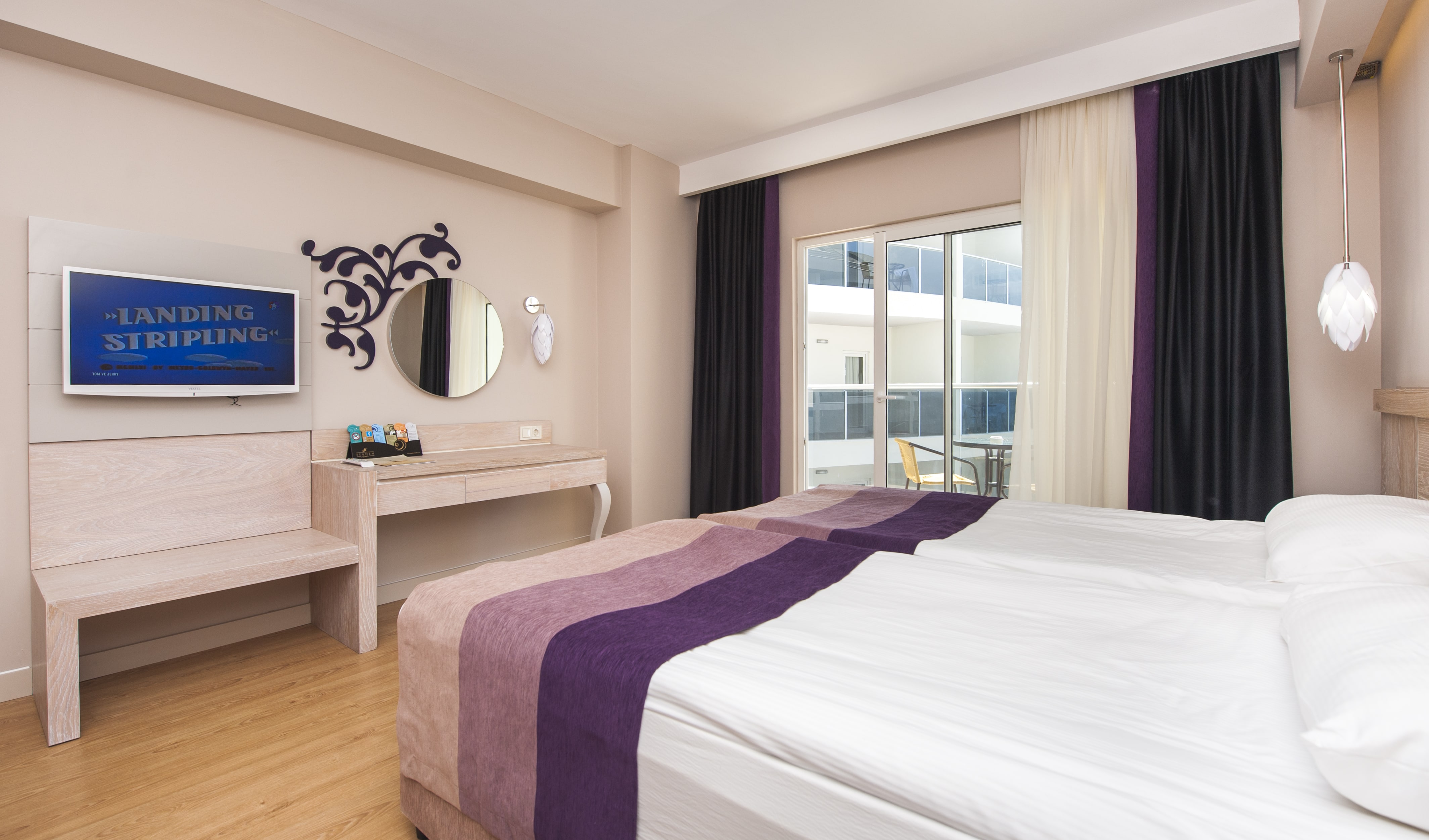 ROOM, DOUBLE BED, SIDE SEA VIEW