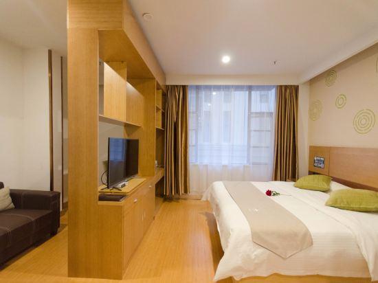 Superior, Queen Bed