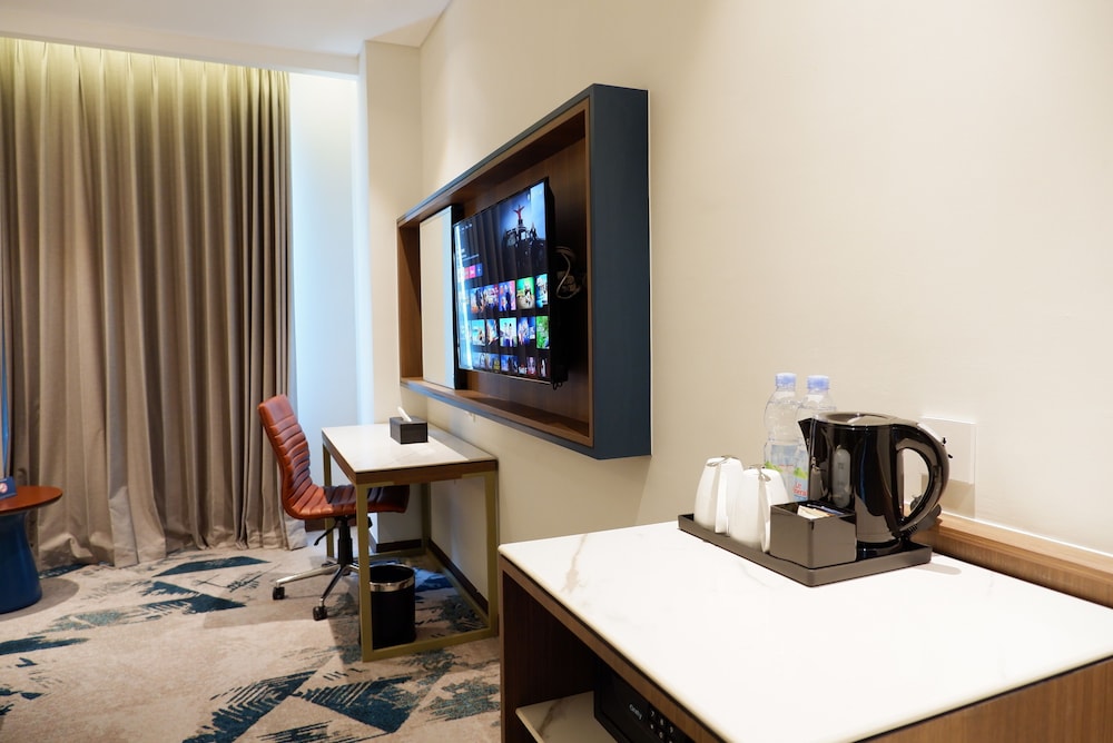 Grand Anara Airport Hotel 41/50