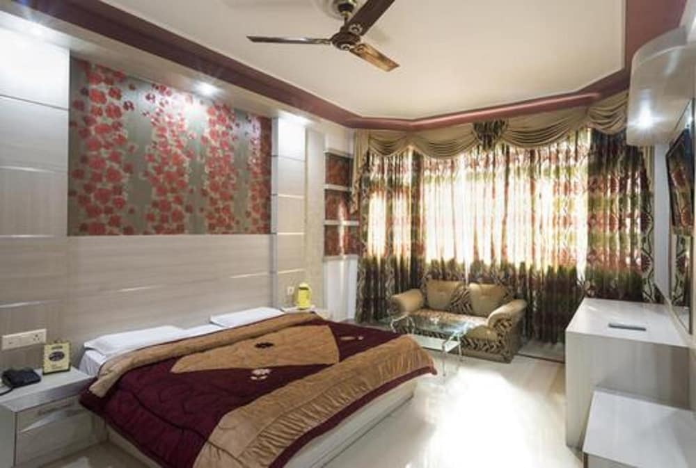 HOTEL BHAWANI INTERNATIONAL 34/45
