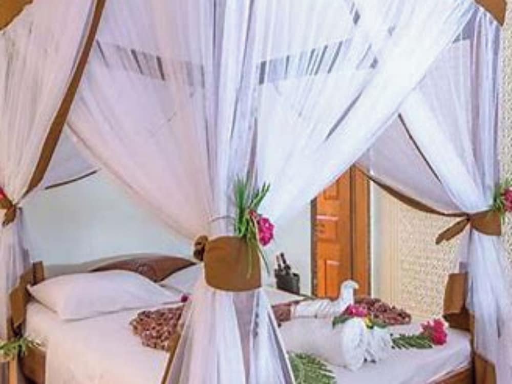 Hakuna Majiwe Beach Lodge 33/50