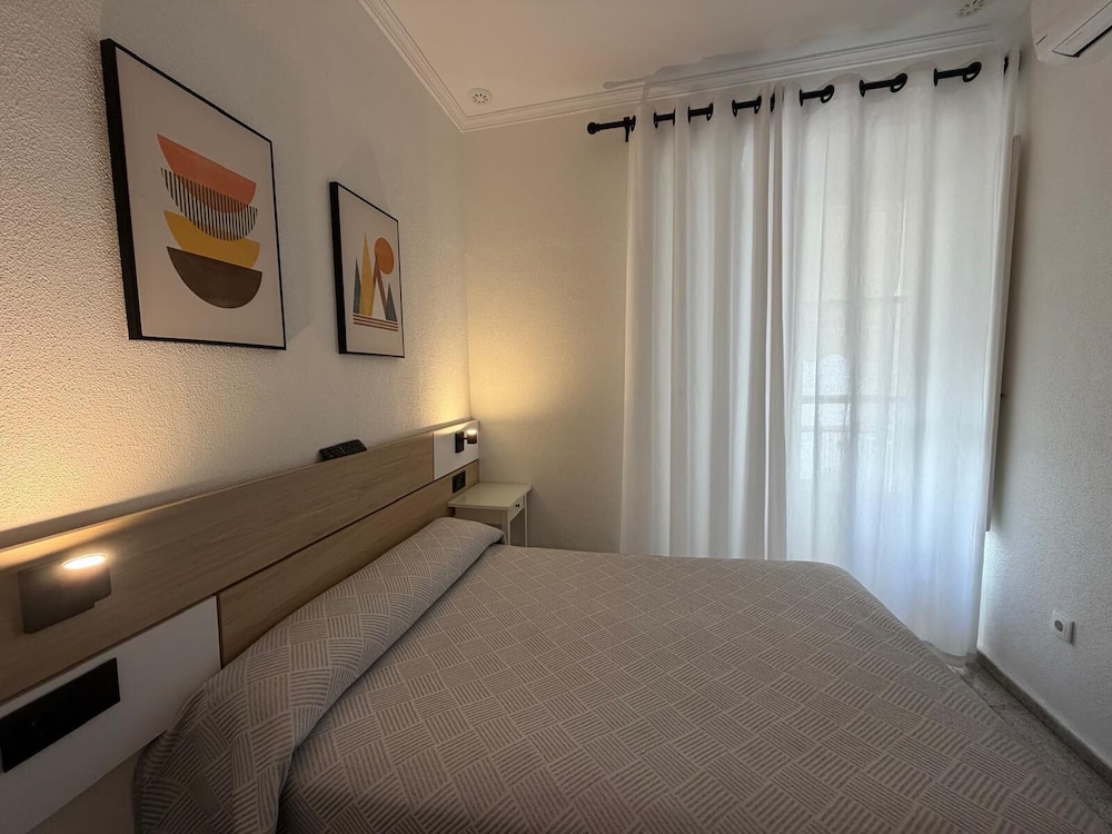 ROOM, DOUBLE BED, BALCONY