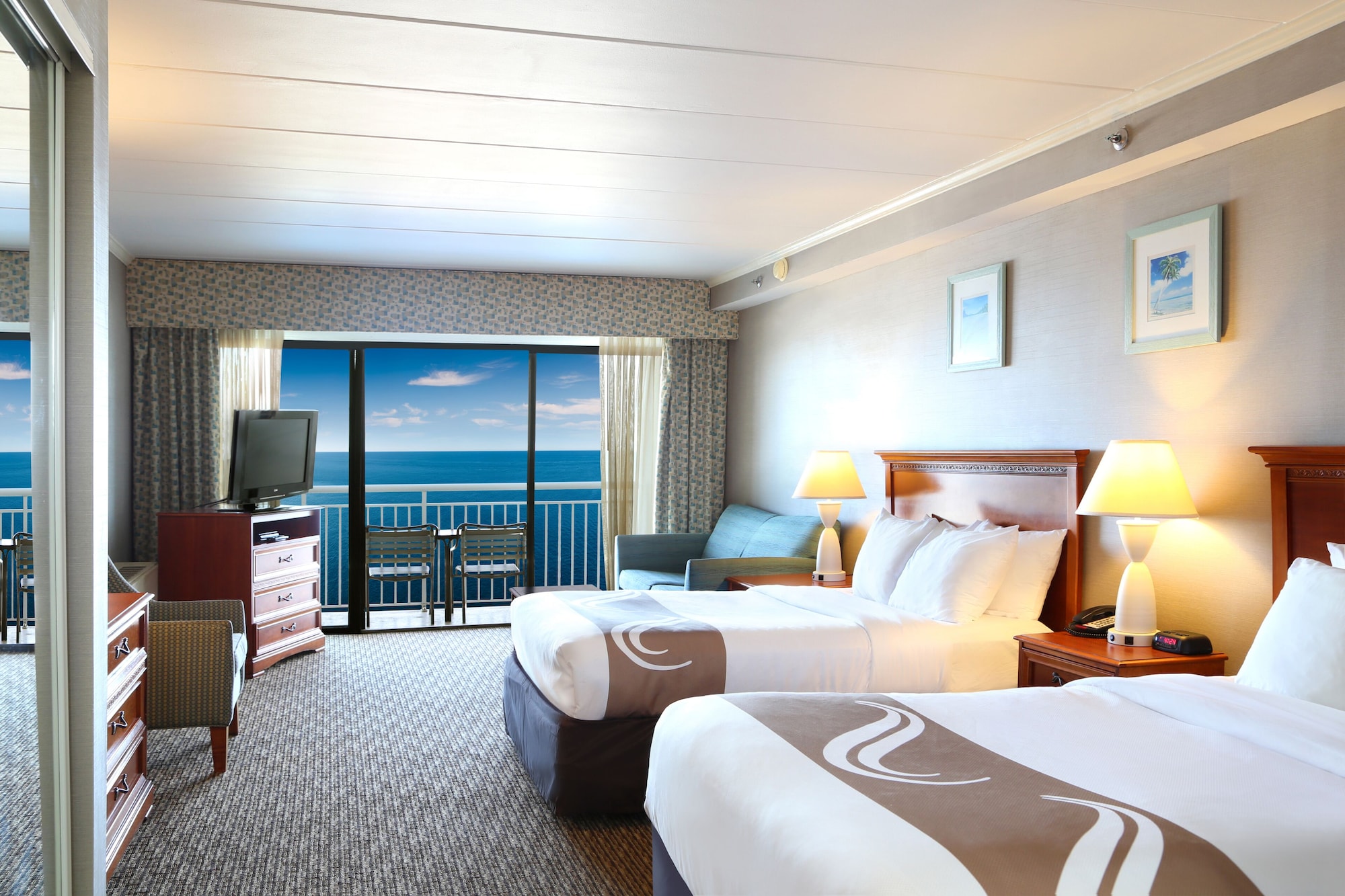 Efficiency, 2 Double Beds, Ocean Front, Sofa, Exterior Entrance