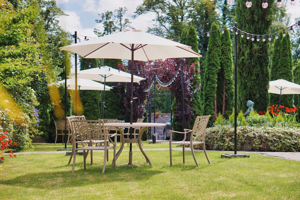 Muckross Park Hotel and Spa 60/68