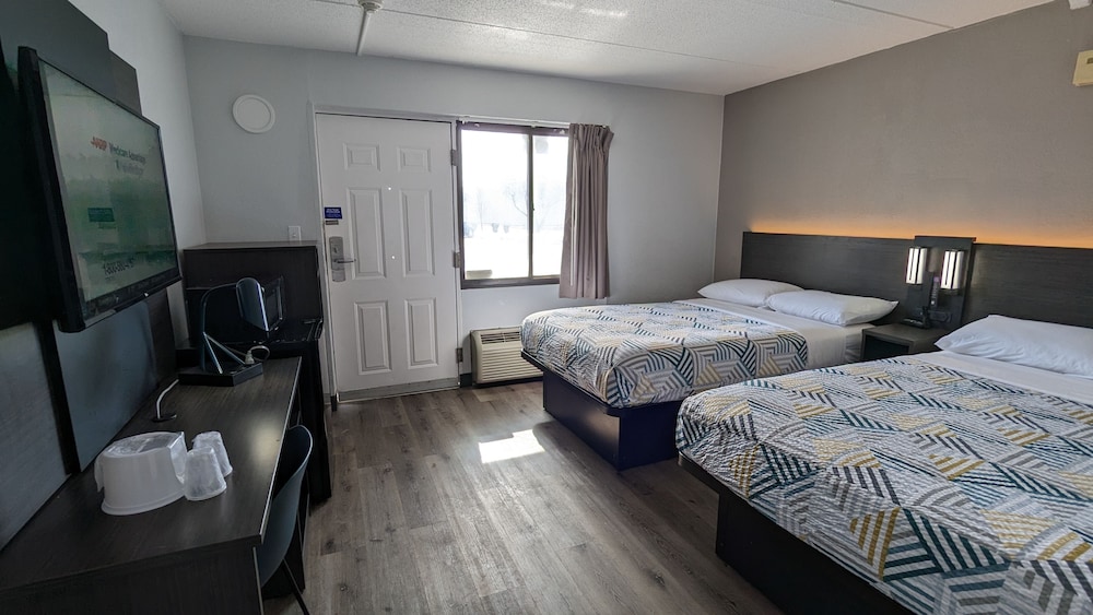 Standard, 2 Double Beds