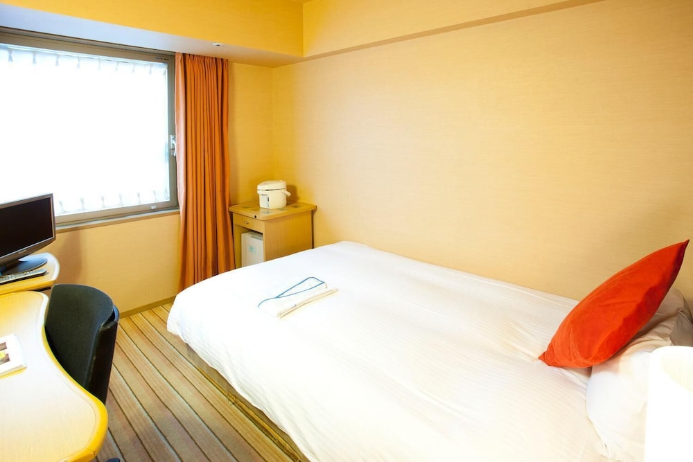 Pearl Hotel Yaesu 16/32