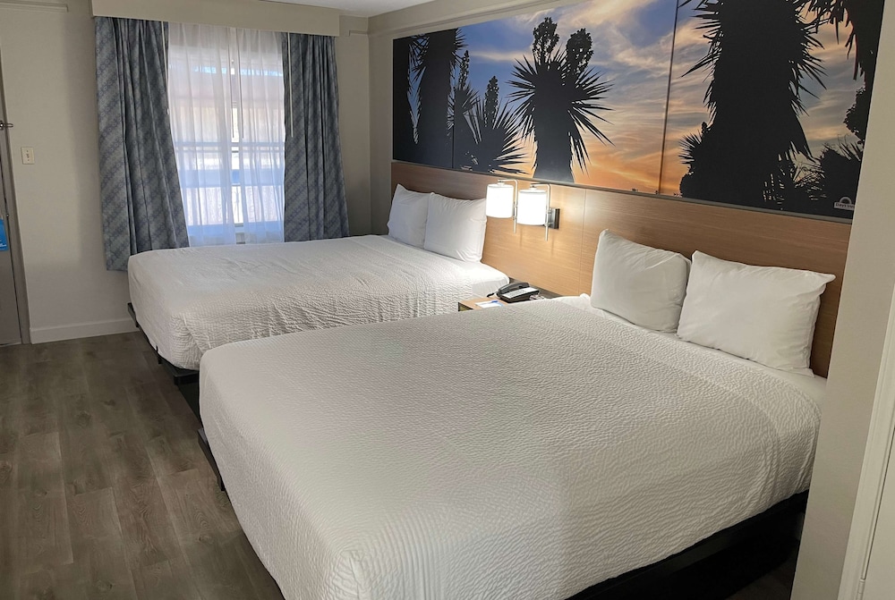 Days Inn by Wyndham Tucson City Center 10/23