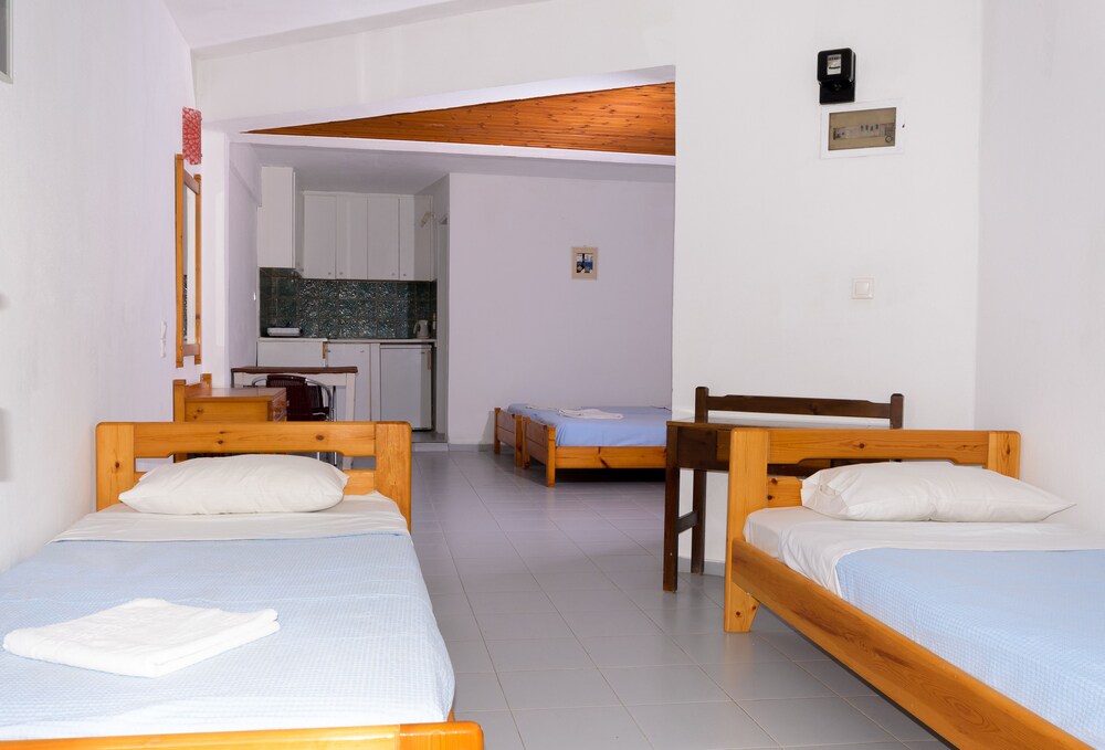 Classic Studios And Apartments 21/70