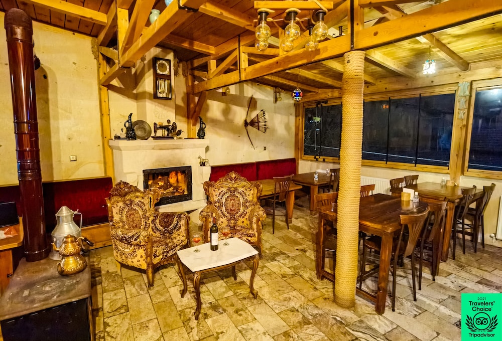 Larissa Cave Hotel 36/50