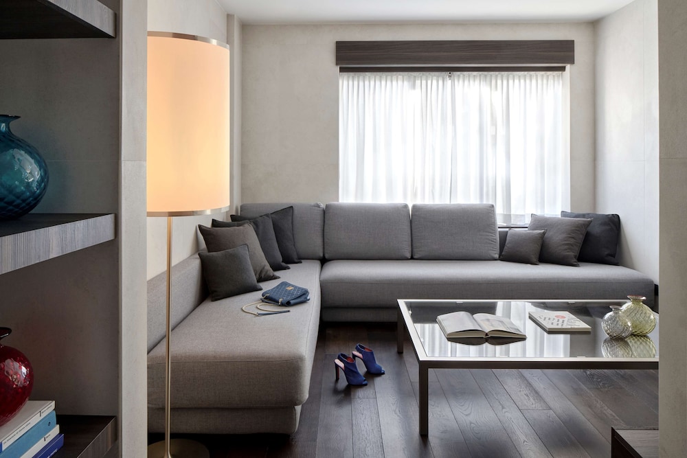 Hyatt Centric Milan Centrale 49/78
