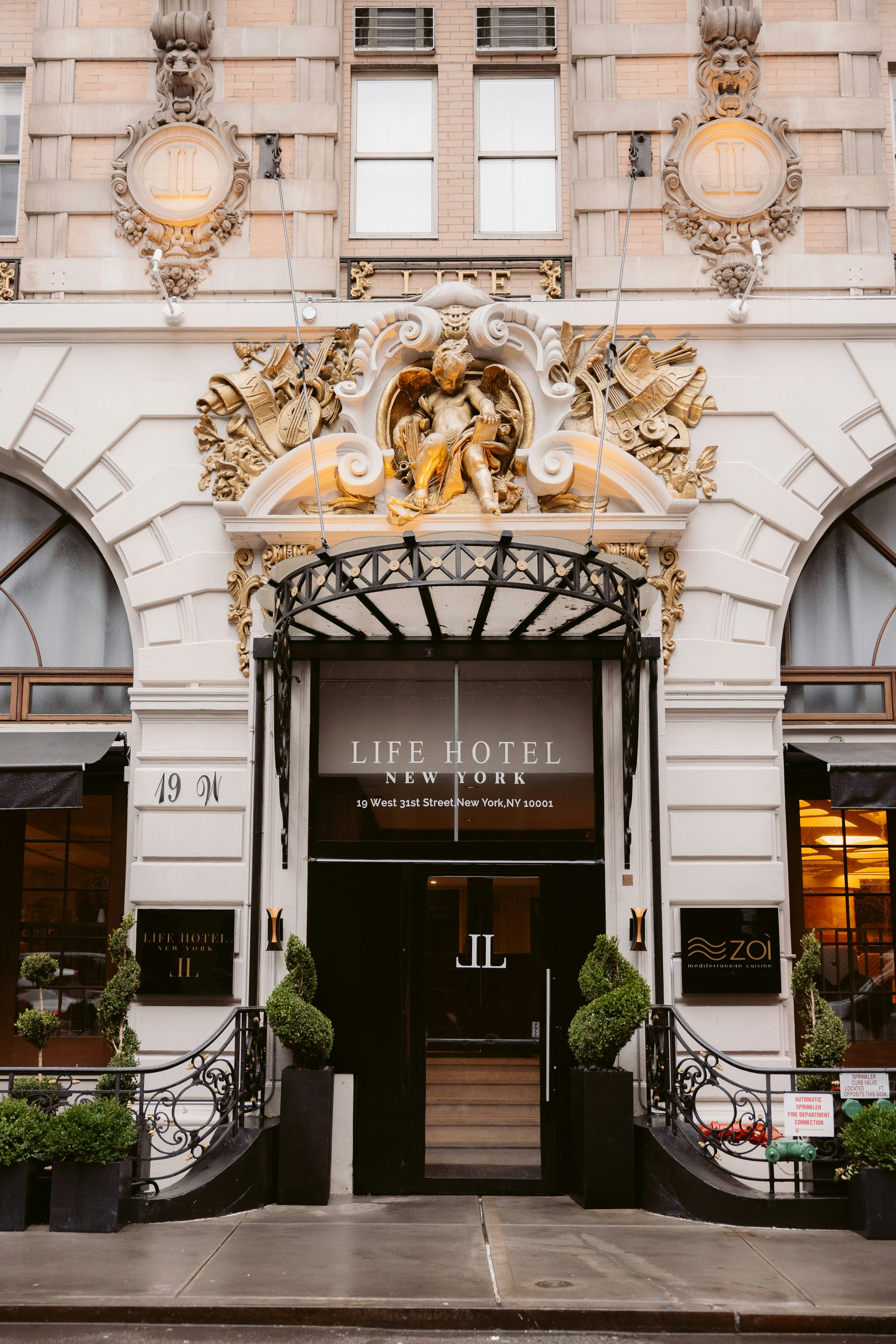 Life Hotel New York 3/75