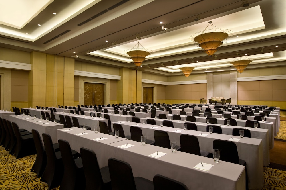 Hotel Santika Premiere Malang 35/44