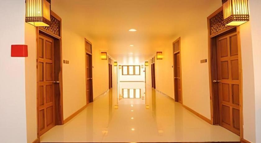 Sukkasem Hotel 36/51