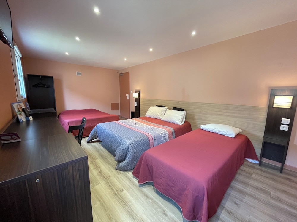 BRIT HOTEL SAINT-QUENTIN 13/53