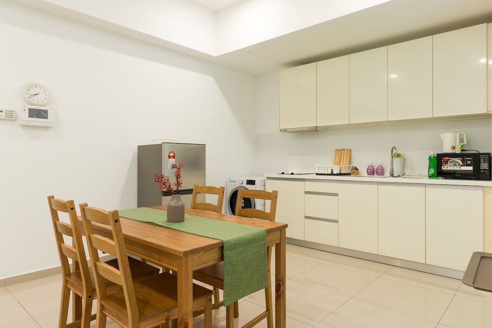 Encorp Strand Residence at Kota Damansara 42/50