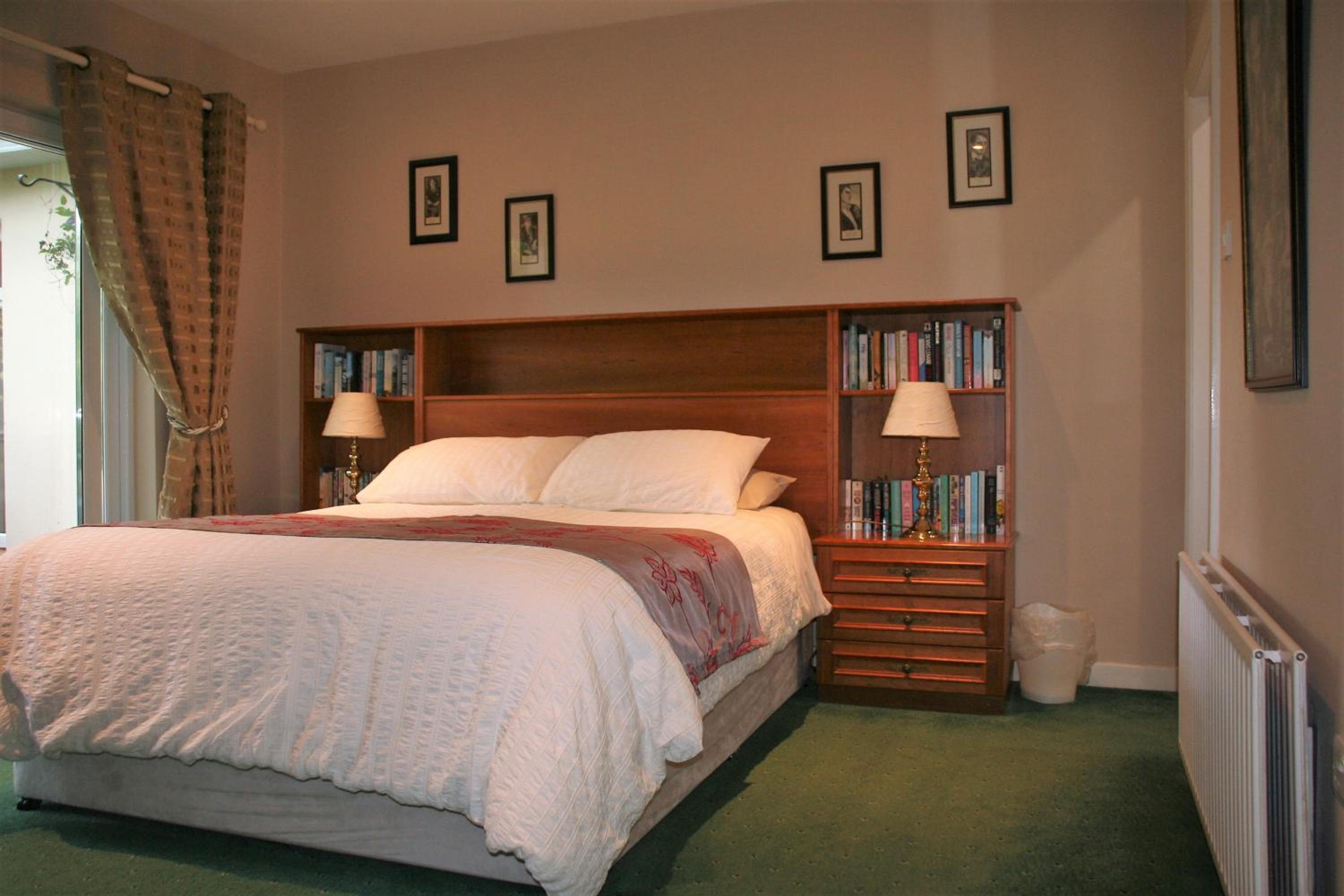 Room at Applecroft House, KILLARNEY