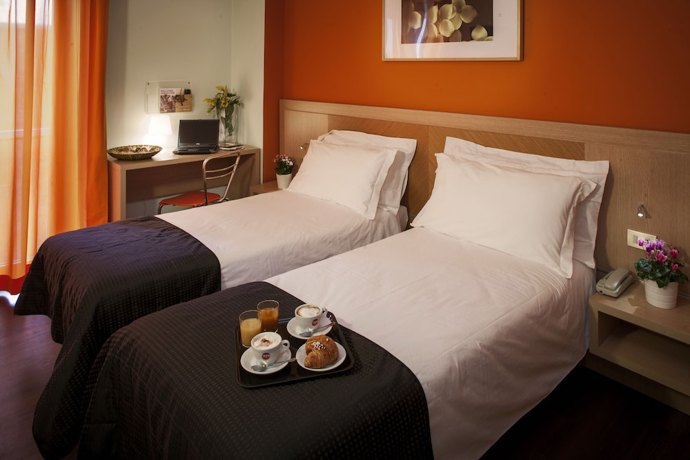 Hotel Polo 23/72