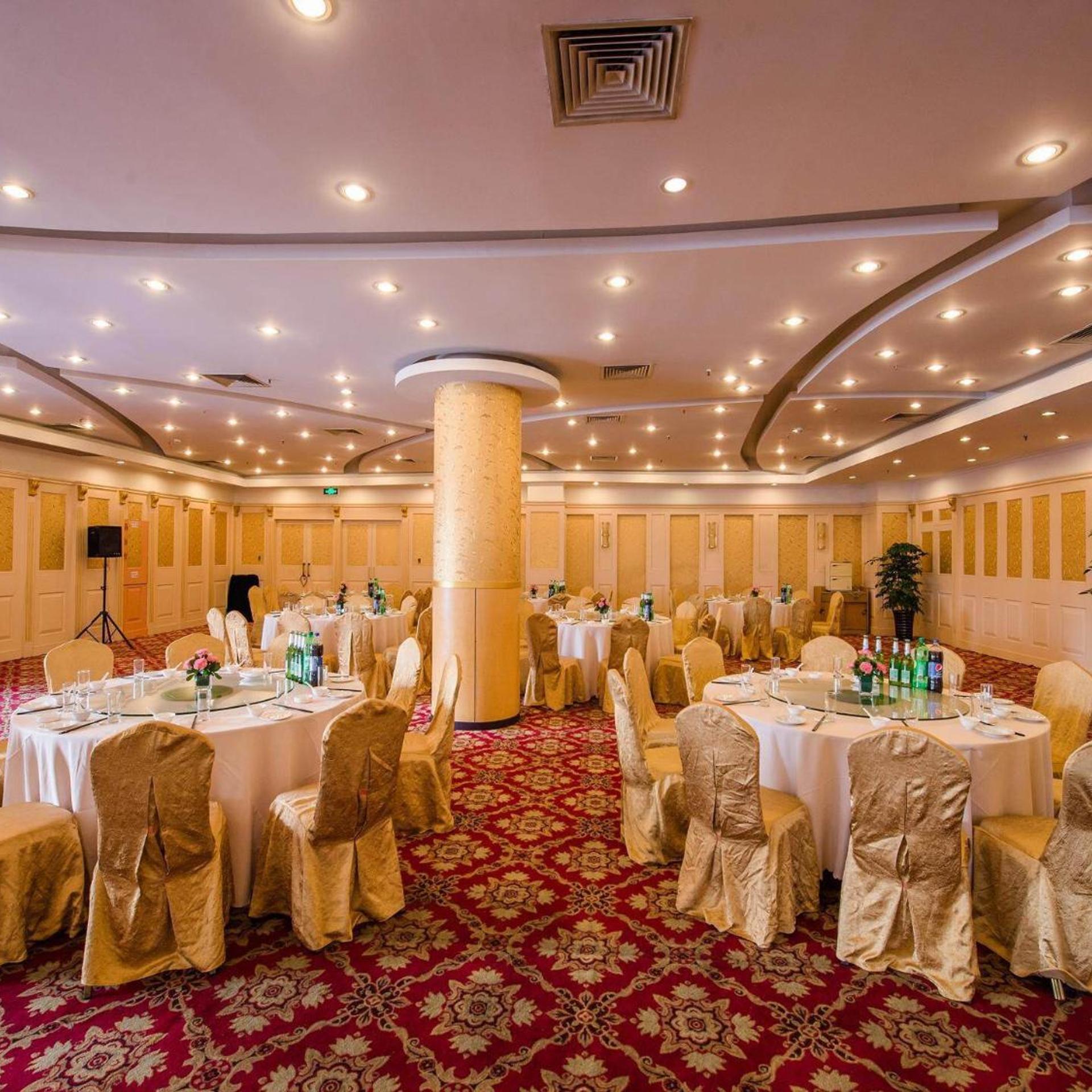 Park Inn by Radisson Shanghai Downtown 36/41
