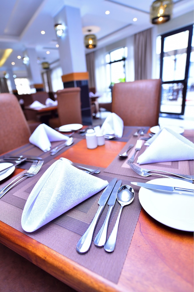 Olive Gardens Nairobi 25/34