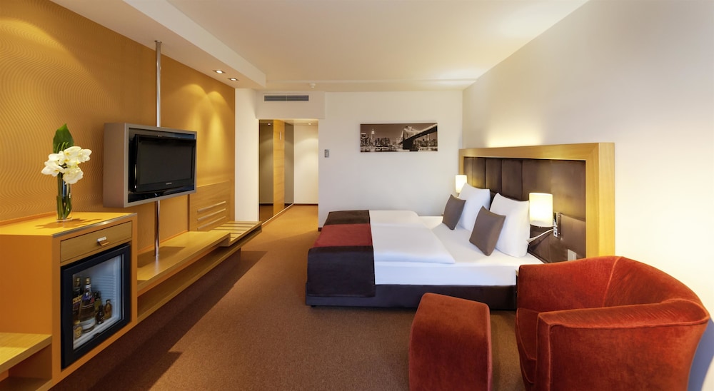Sunday Hotel Main Taunus Frankfurt/Sulzbach 23/67