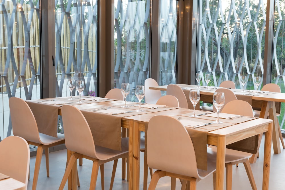 Ozadi Tavira Hotel 40/50