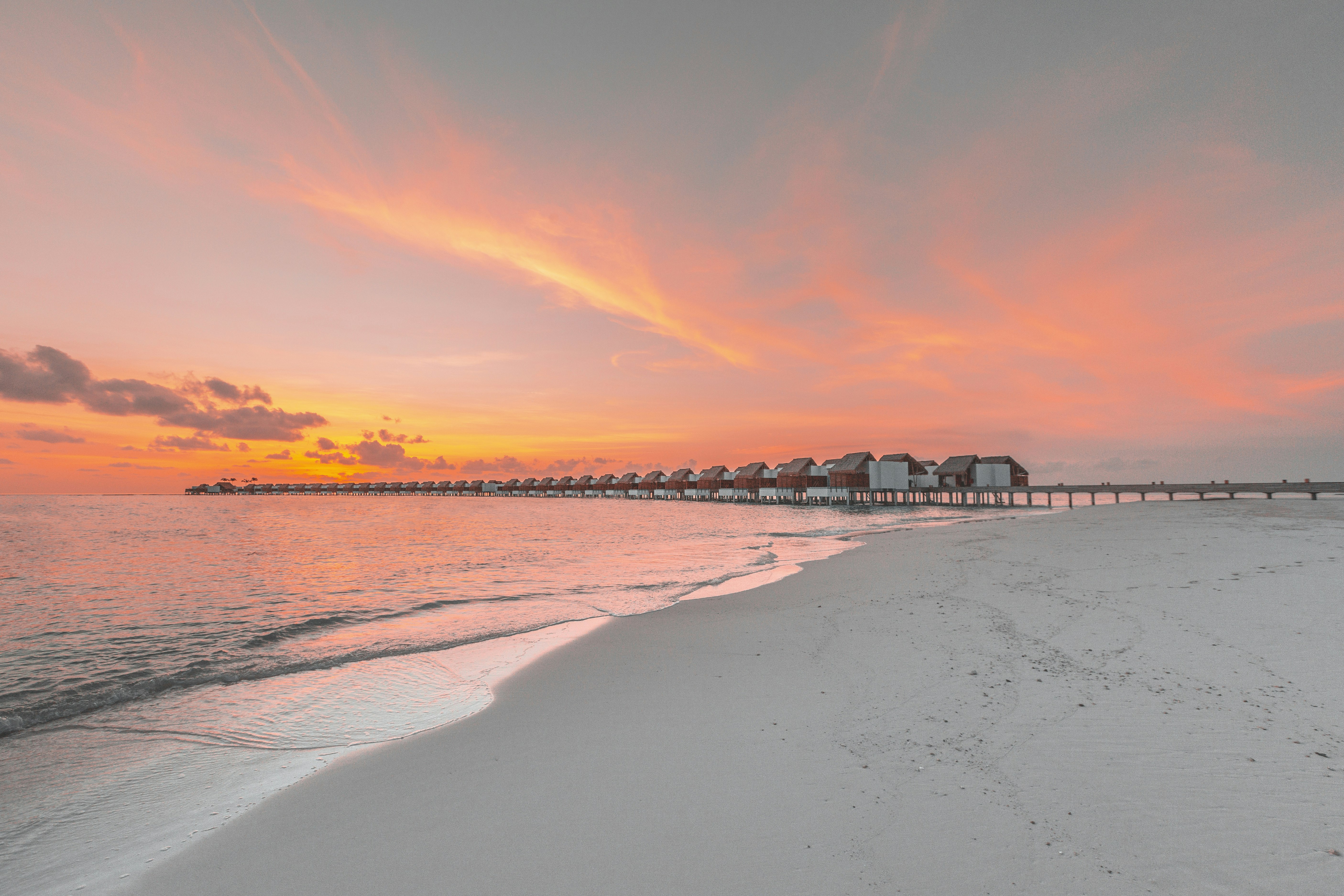 Emerald Maldives Resort & Spa 126/130