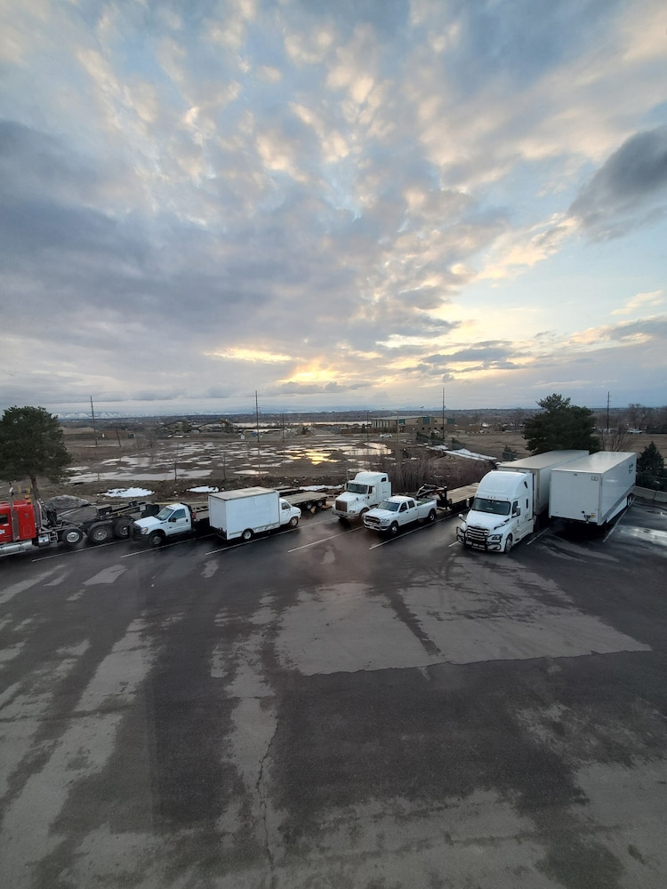 Super 8 by Wyndham Henderson North East Denver 23/26