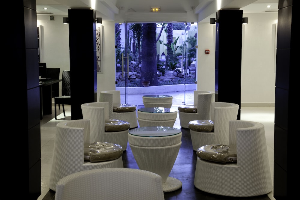 Samira Club 28/54