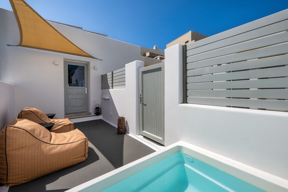 Hill Suites 24/50