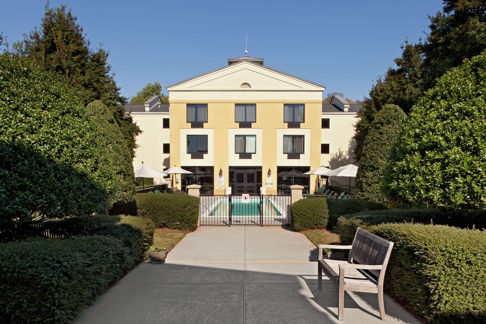 DOUBLETREE BY HILTON CHARLOTTE AIRPORT HOTEL in CHARLOTTE - NC