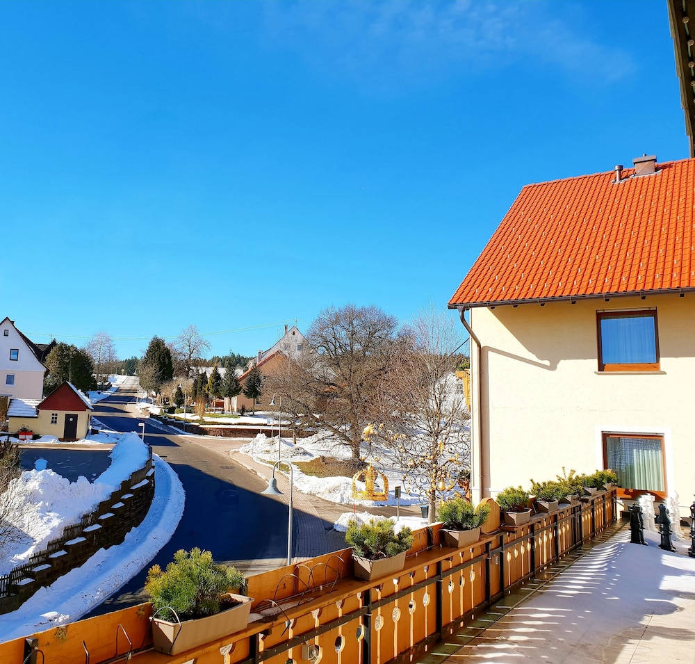 Hotel Krone Igelsberg 60/64