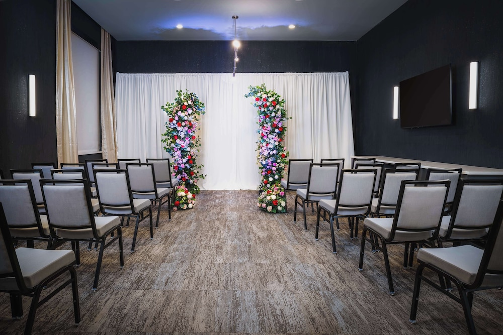 Hyatt Place Nashville/Green Hills 36/40