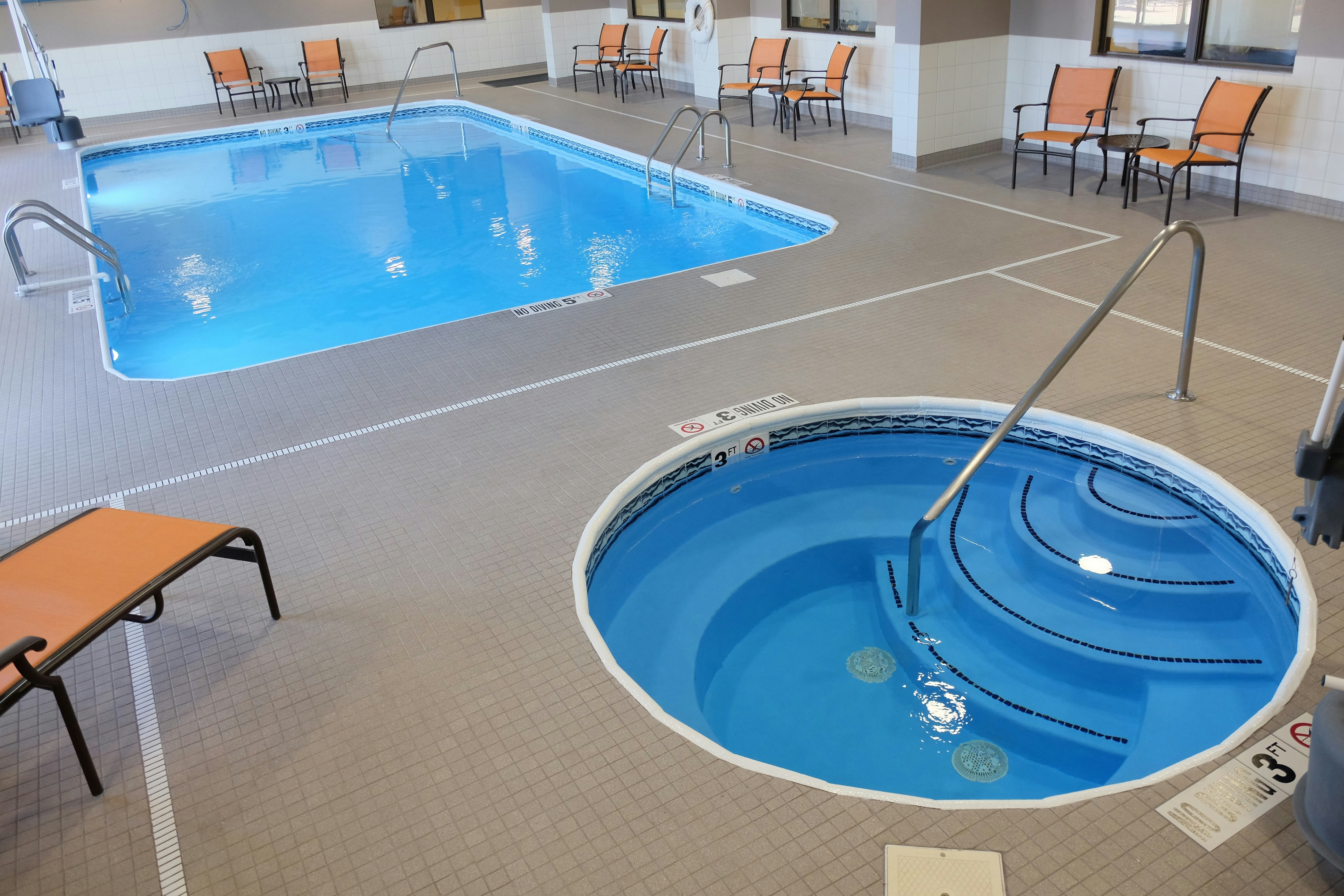 Hampton Inn Lima 49/73