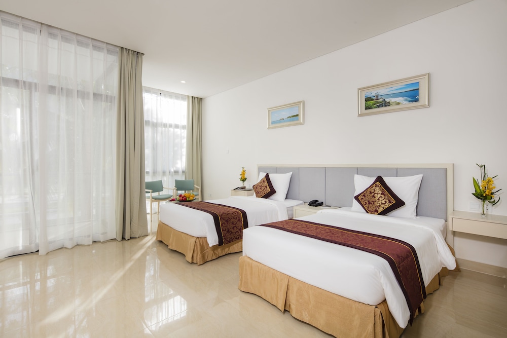 Diamond Bay Condotel Resort Nha Trang 23/77