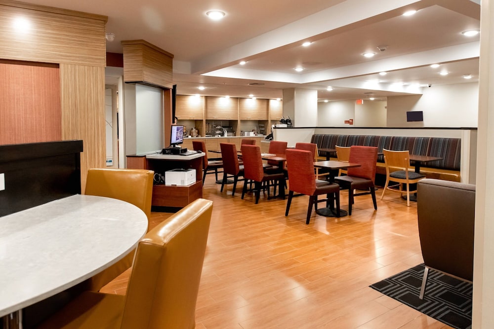 Towneplace Suites By Marriott Louisville Airport 29/37