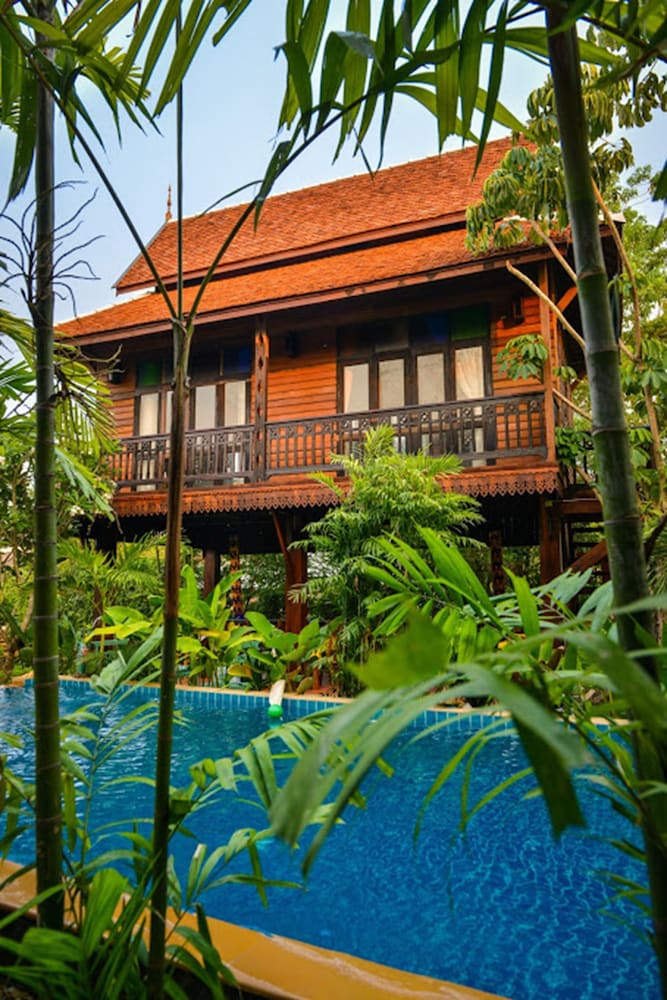 Hongkhao Village 92/100