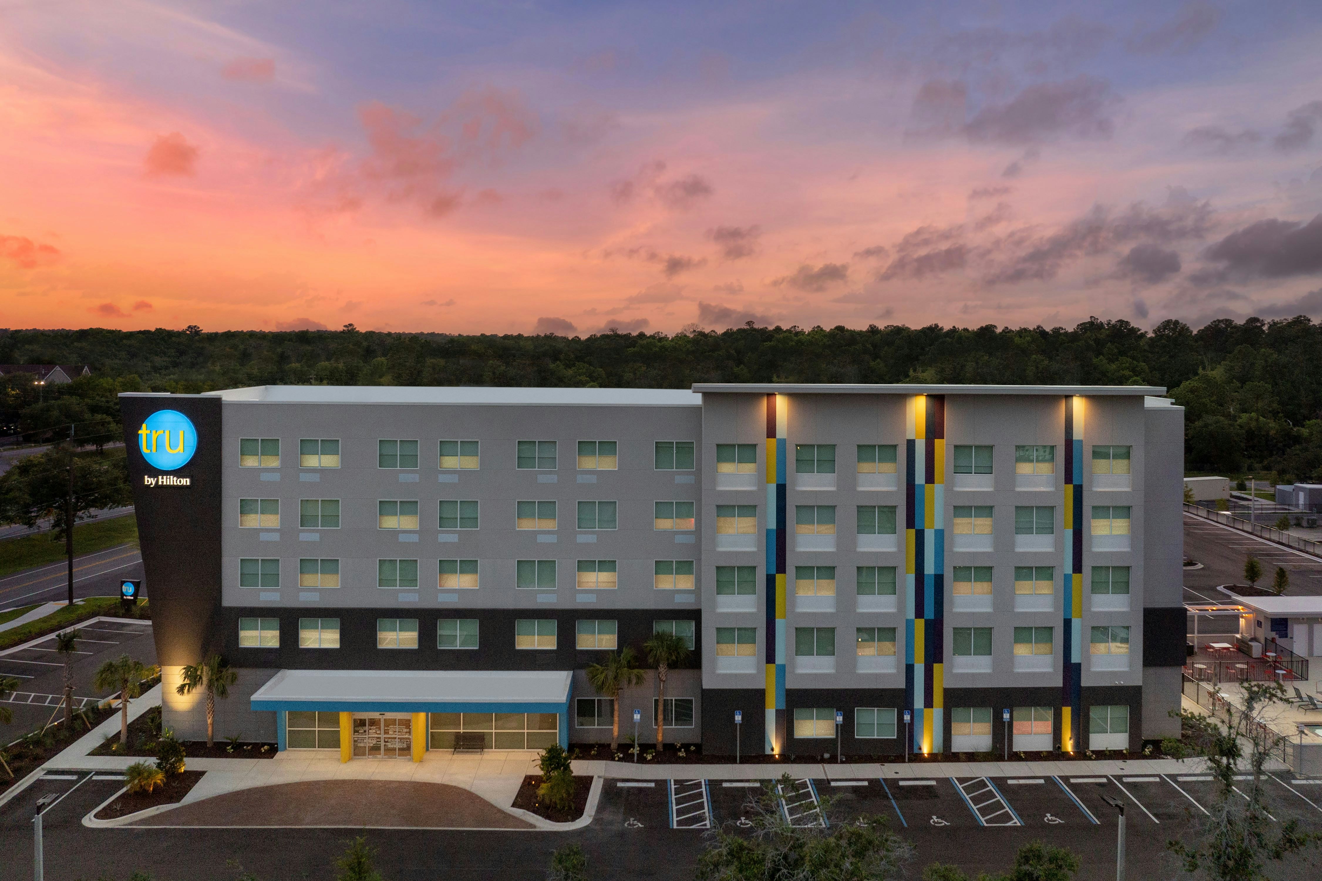 Tru by Hilton Jacksonville Airport I-95 2/37