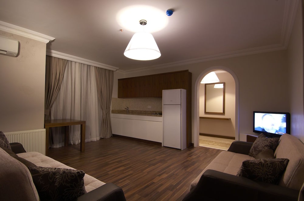 Safran Thermal Resort 37/50