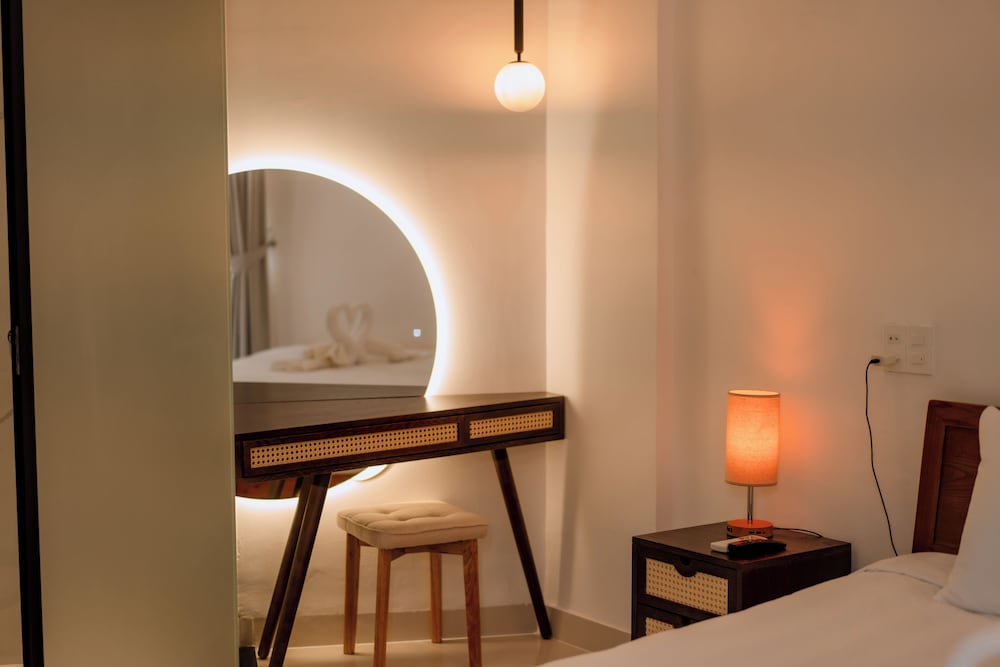 Hue Riverside Villa 24/50