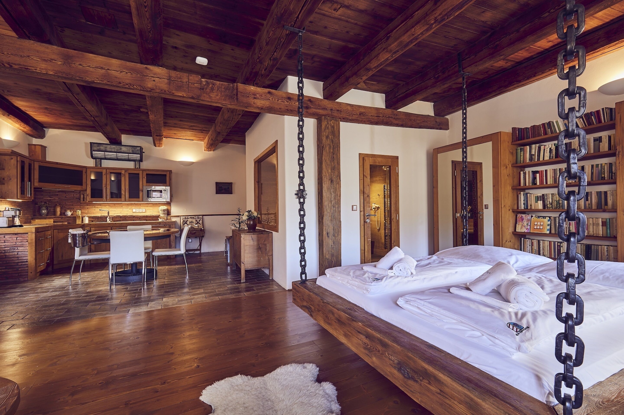 APARTMENT, CASTLE VIEW