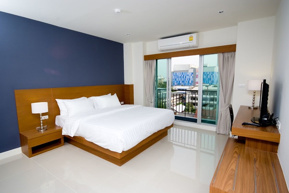 Pannapat Place 21/64