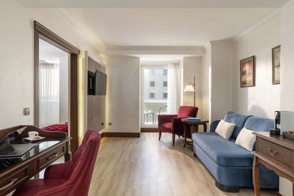 Occidental Taksim Hotel 47/72